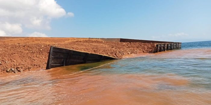 Kapal Tongkang Alami Kebocoran Di Laut Konawe Utara, DPRD Konut Desak Stakeholder Terkait Bertanggung Jawab