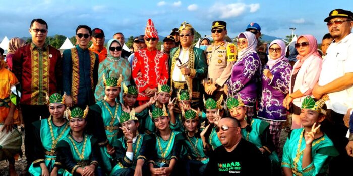 Penampilan Tari Kolosal HUT Konut Ke-17 Gambarkan Potensi Sumber Daya Alam Konawe Utara