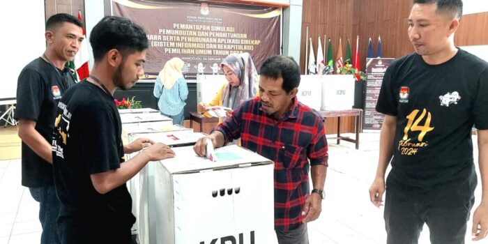 Mantapkan Persiapan Jelang Pemilu, KPU Konawe Utara Lakukan Simulasi Pemungutan dan Perhitungan Suara