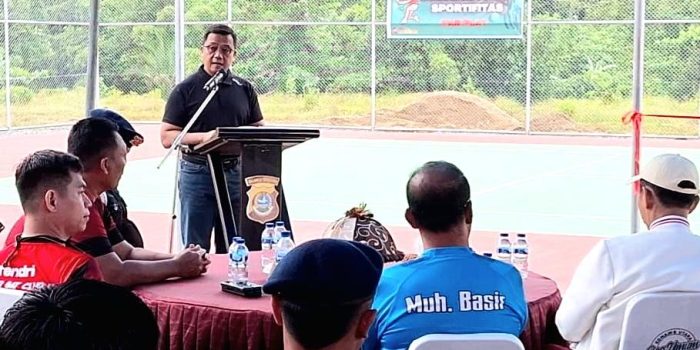 Resmikan Lapangan Tenis Pertama di Konut, Wakapolda Sultra Apresiasi Kolaborasi Polres dan Pemda Konut