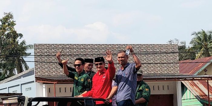 Kembalikan Berkas di Sekret PDIP Konut, Pasangan Ikbar-Abuhaera dikawal Ribuan Simpatisan