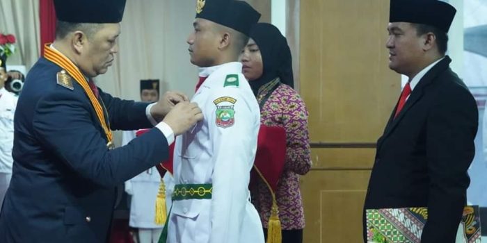 Bupati Kukuhkan 70 Paskibraka Konut, Ruksamin: Jaga Amanah