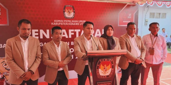 Pendaftaran Hari Ketiga, KPU Konawe Utara Resmi Terima Dokumen Pasangan Sudiro-Raup