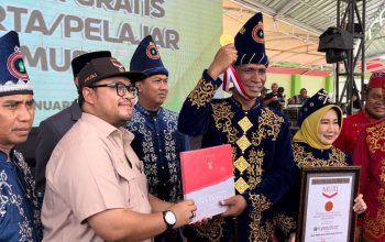 Makan Bergizi Gratis Diikuti 22 Ribu Pelajar, Pemda Kolaka Utara Pecahkan Rekor MURI