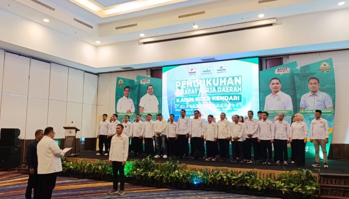Kadin Kota Kendari Resmi di Kukuhkan, Ketua Kadin Sultra Ingatkan Kadin Kota Kendari Jalin Sinergi Bersama Pemkot