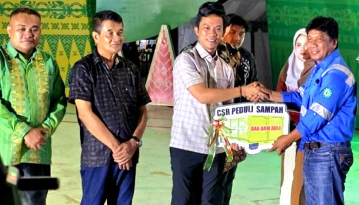 Ikut Berikan Kontribusi Pengelolaan Persampahan di Konawe Utara, PT MLP dan PT KES Sabet Penghargaan