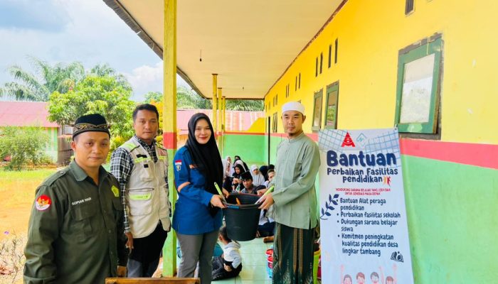 Sambut Ramadan, PT Indrabakti Mustika Salurkan Bantuan Alat Kebersihan untuk Pesantren