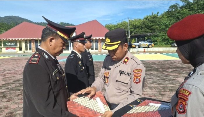 16 Personel Polres Konut dapat Penghargaan Tanda Kehormatan Satyalancana Pengabdian