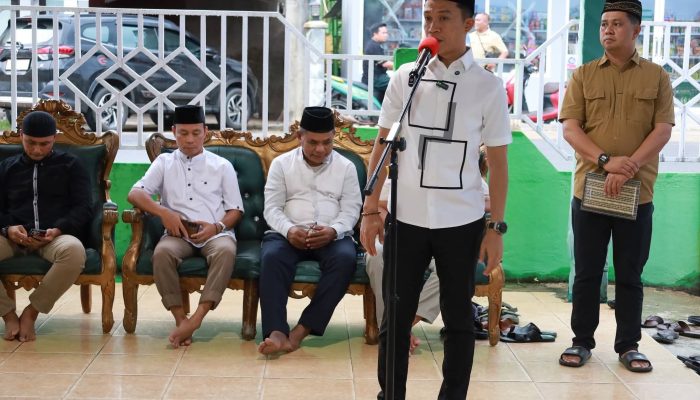 Safari Ramadan di Kecamatan Lasolo, Bupati Ikbar Ingatkan Kades dan Lurah