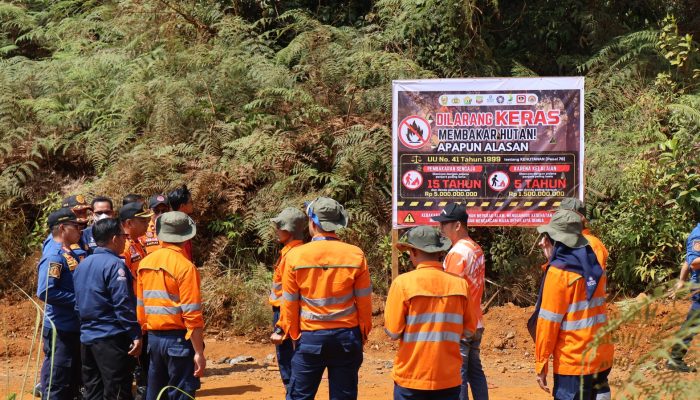 Libatkan BPBD, Damkar, KPH dan Masyarakat, PT SPR Sosialisasikan Pencegahan Karhutla di Wilayah Langgikima
